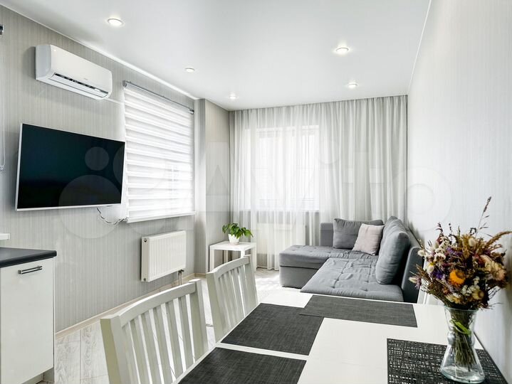 2-к. квартира, 65 м², 8/22 эт.