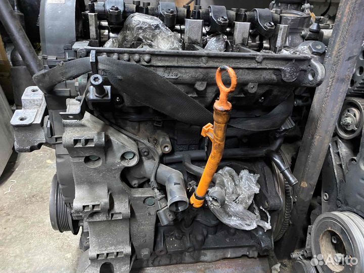 Двигатель Volkswagen Bora 2003 AXR