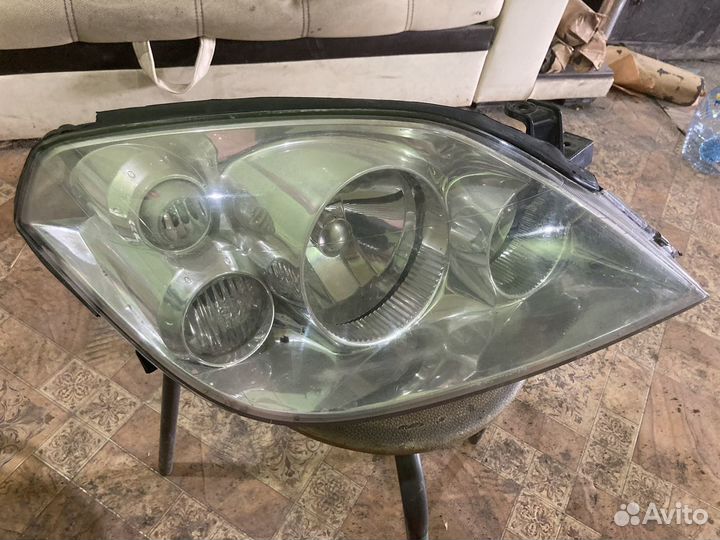Фара правая на nissan primera p12