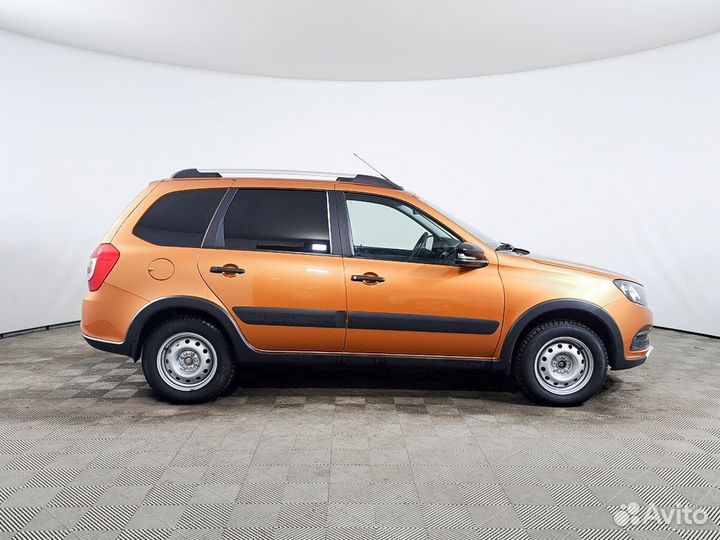 ВАЗ Granta Cross 1.6 МТ, 2022, 32 884 км