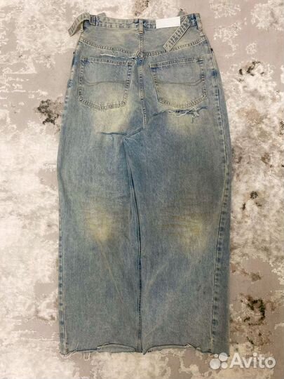 Balenciaga skater type jeans