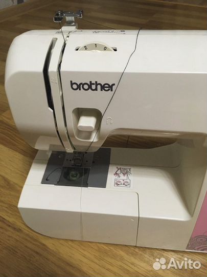Швейная машина brother Universal 25