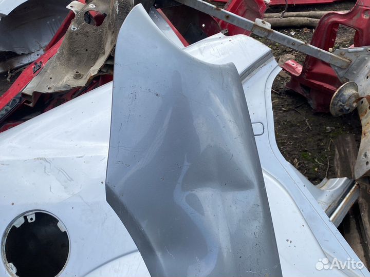 Clk w209 рестайл правое крыло под ремонт