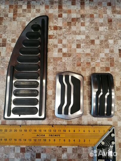 Комплект накладок на педали Ford