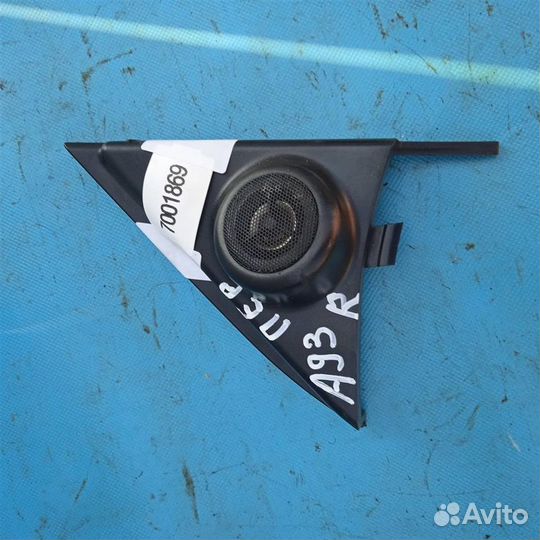 Крышка зеркала внутренняя правая с динамиком Kia