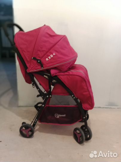 Продам прогулочную коляску