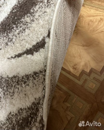 Ковер с длинным ворсом