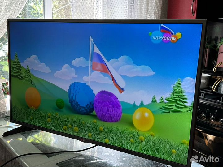 Телевизор LG 42LB561V цифра T2 110см