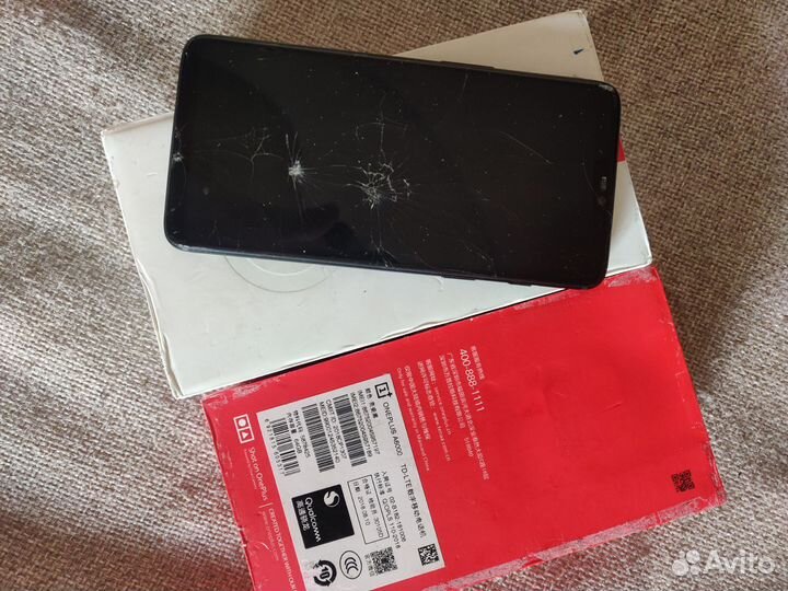 OnePlus 6, 6/64 ГБ