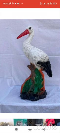 Статуэтка птицы