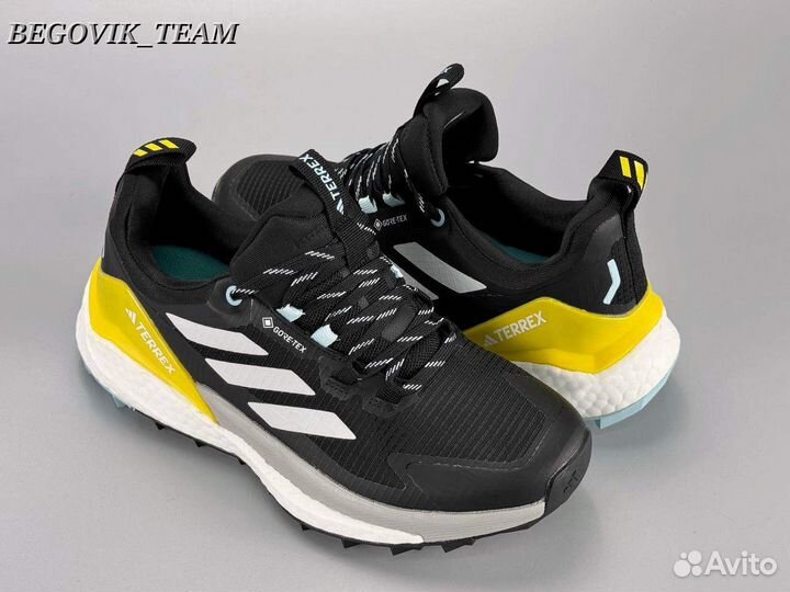 Кроссовки adidas terrex