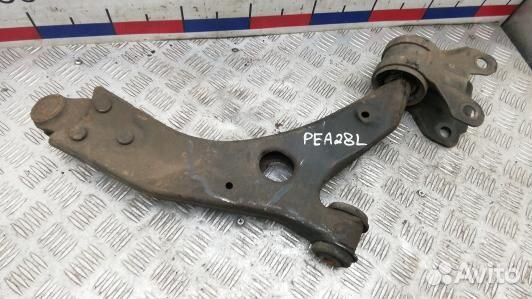 Рычаг передний нижний левый ford focus 3 (PEA28LN0
