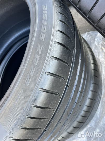 Pirelli P Zero PZ4 285/40 R22 и 315/35 R22