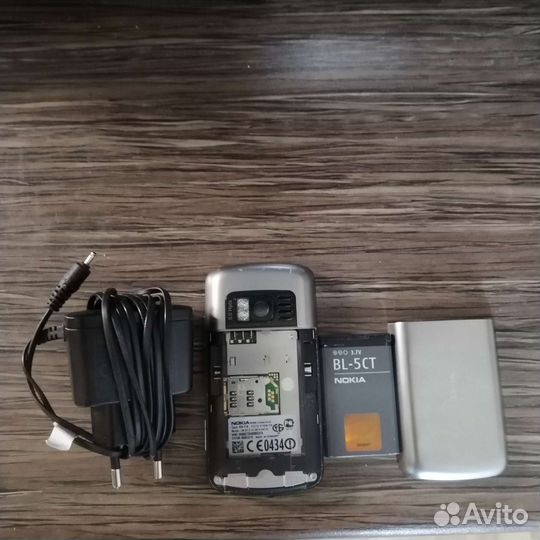 Телефон Nokia c6 00