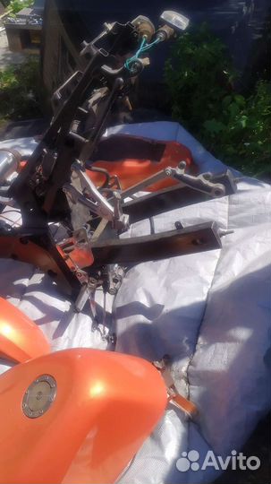 Запчасти на Yamaha fzr 400