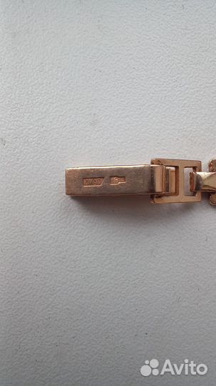 Часы золотые женские