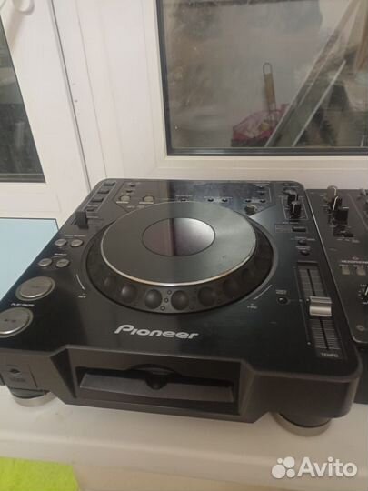 Pioneer cdj 1000 mk3 2 штуки. Pioneer DJM 400 1 шт