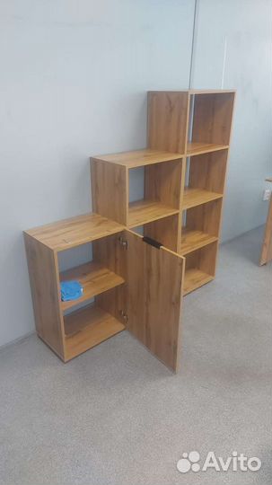 Офисный стол и стеллаж