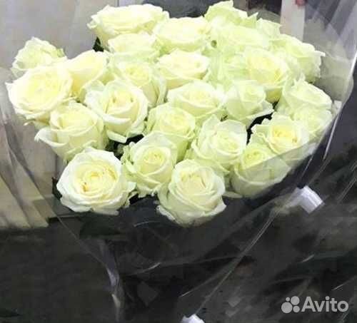 Белые розы Букет 25 роз 31 роза 51 роза
