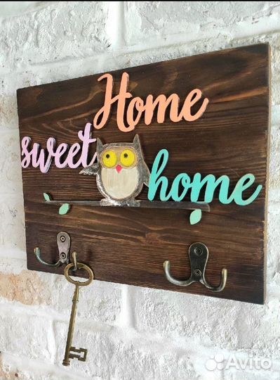 Ключница настенная из дерева