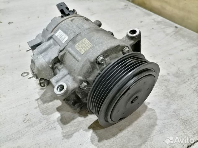 Компрессор кондиционера VW Passat B6 2005-2010