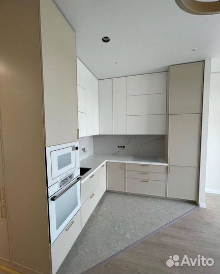 Кухня угловая для студии под ключ