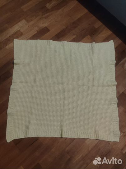 Вязанное шерстяное покрывало