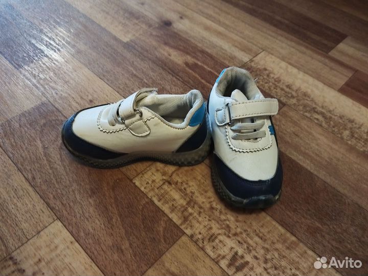 Ботинки для мальчика 21-22 размеры