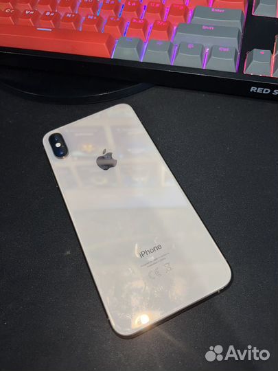 Телефон iPhone xs max