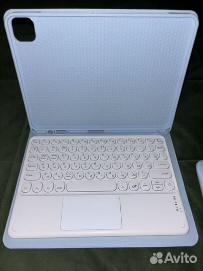 Чехол на iPad Pro 11