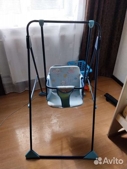 Детская кроватка с матрасом 1500 и качели 1000