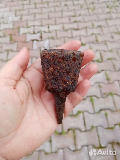 Старинная бабка. Наковаленка для отбивания косы