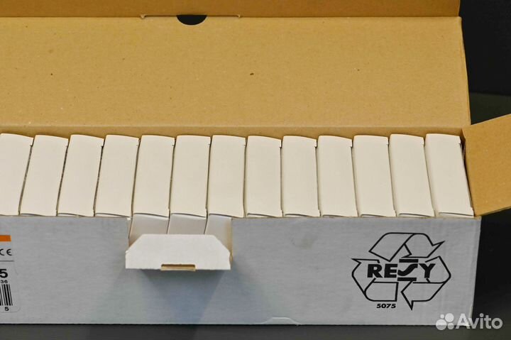 Merlin Gerin 27132 Контакт, новый, 320 шт