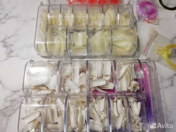 Для наращивания ногтей