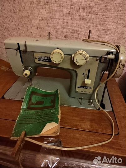 Швейная машинка чайка 3