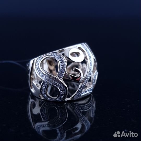 Кольцо из желтого золота с бриллиантами