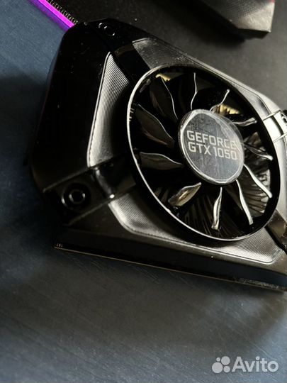 Видеокарта GTX 1050 StormX Palit