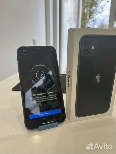 iPhone 11, 64 ГБ