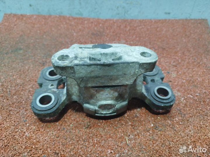 Подушка опора двигателя Land Rover Freelander 2