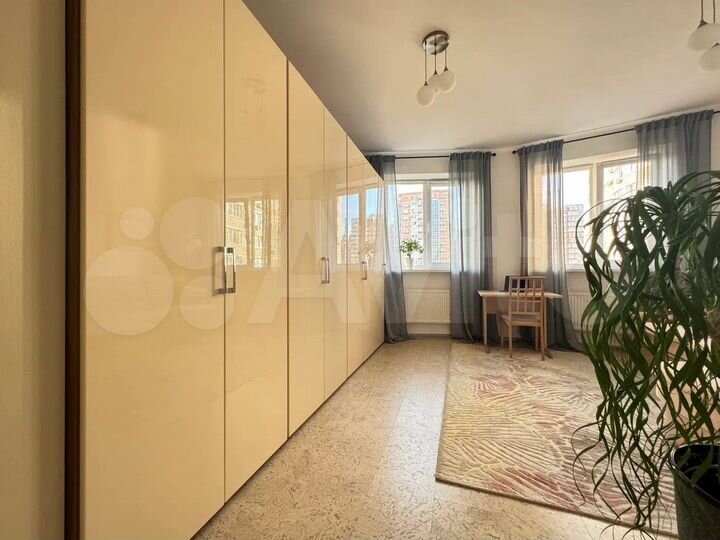 2-к. квартира, 81 м², 6/16 эт.