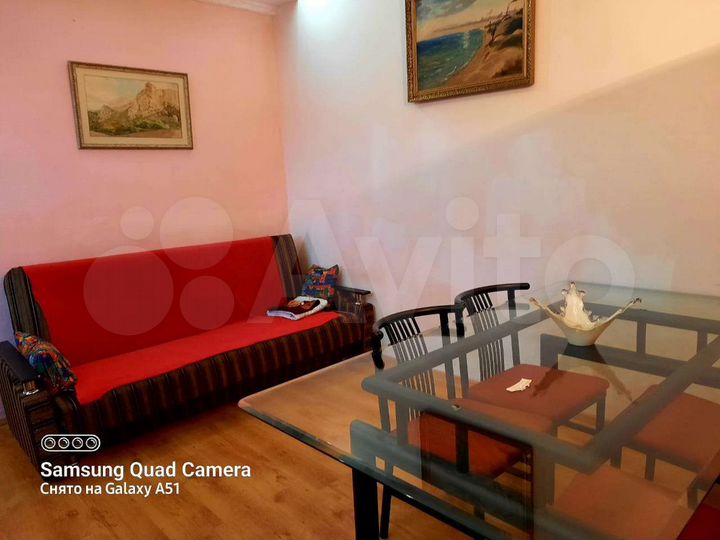 2-к. квартира, 60 м², 2/2 эт.