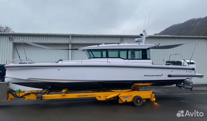 Моторная лодка Axopar 37 XC 2021 г