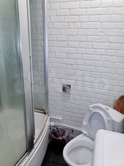 Комната 15 м² в 3-к., 2/5 эт.