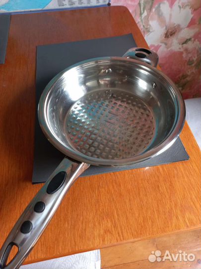 Сковорода Millerhaus