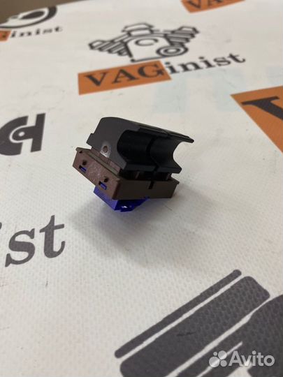 Кнопка открывания бензобака Vw Passat CC 3.6 2008