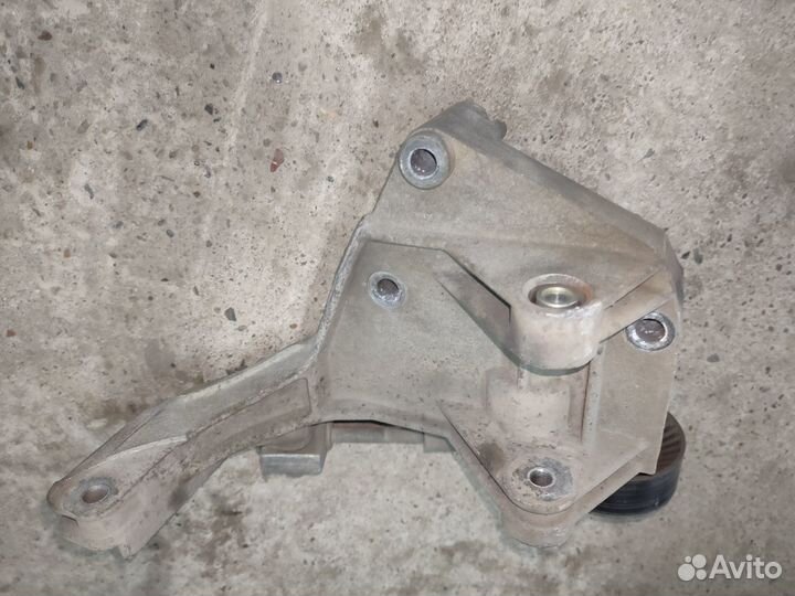 Кронштейн генератора Лада Калина 1118, Гранта 2190