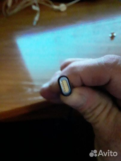 Зарядное устройство магнитное