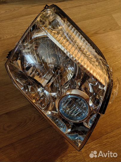 Комплект фар nissan X-trail 2001-2008 г.в