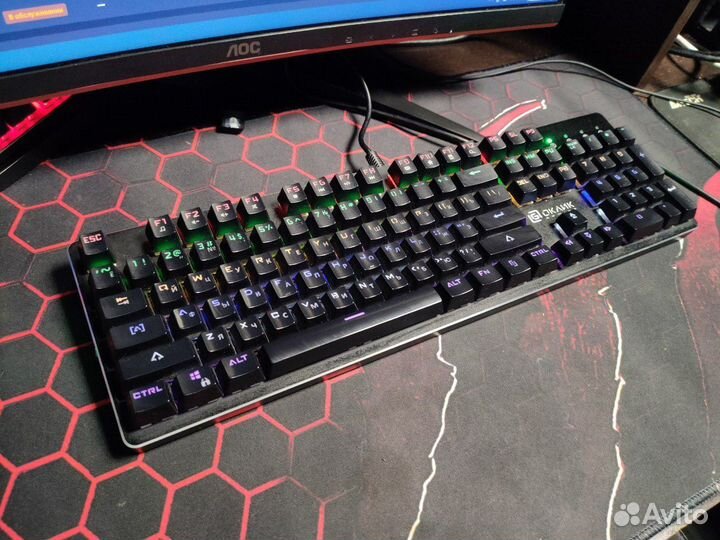 Игровая механическая клавиатура oklick 990G Rage