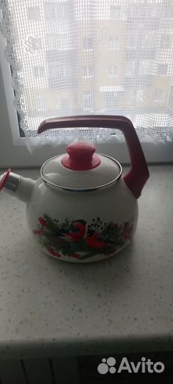 Чайник со свистком эмалированный новый